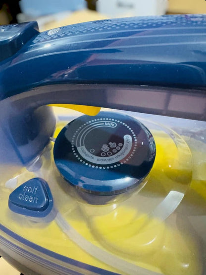 Uakeen Steam Iron ZL-818